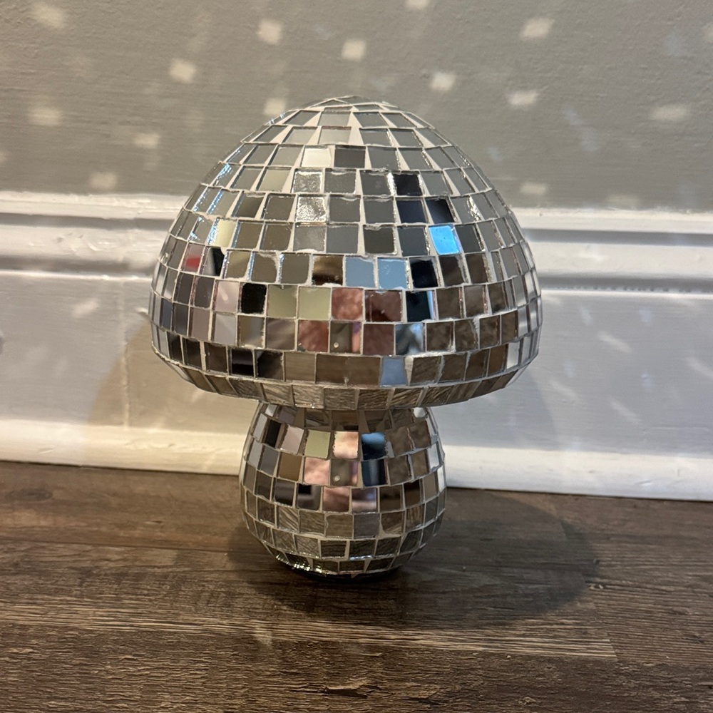 Silver Mosaic Mushroom Decor